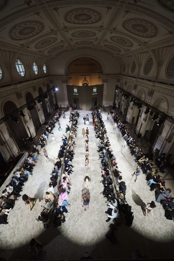 Mercedes-Benz Bucharest Fashion Week — photograph 15